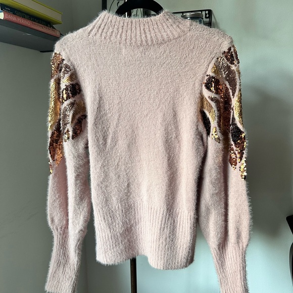 #48 LISTICLE ULTASOFT SEQUINS PLUSH TOP BLUSH PINK SIZE MEDIUM - Picture 4 of 9